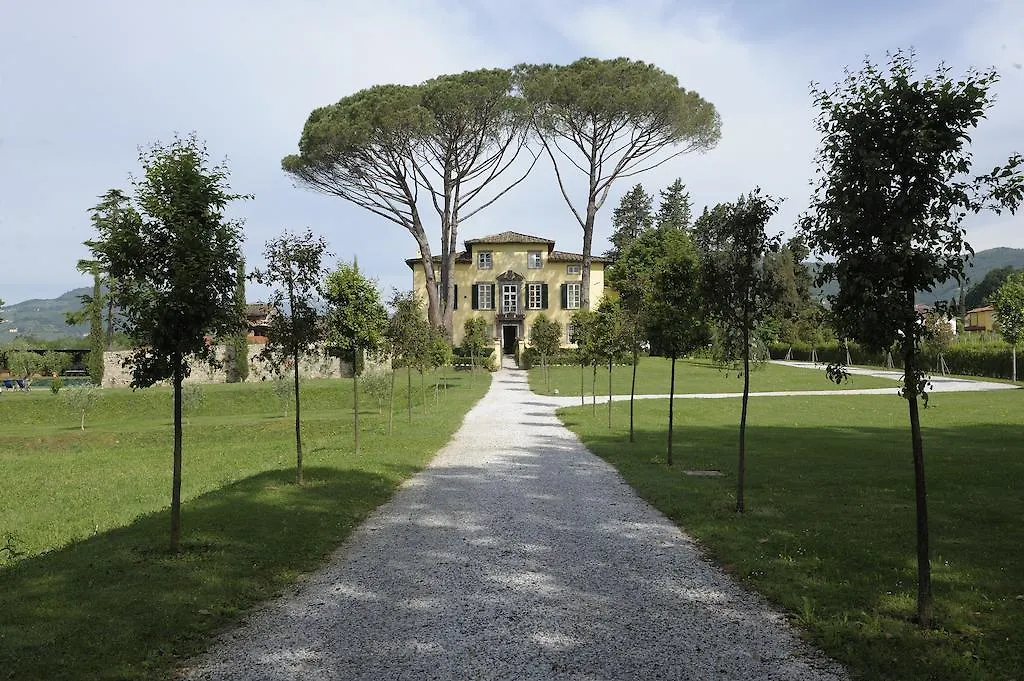 Guest house Villa Giustiniani Lucca Italy